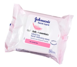 Johnson's face cleansing wipes